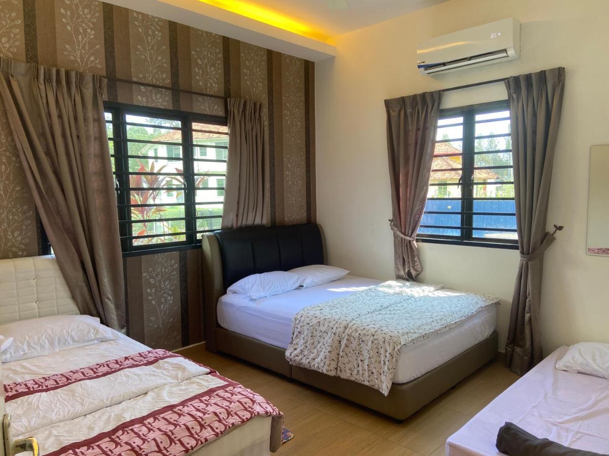 Melaka Beach Villa Kelebang Besar Екстер'єр фото